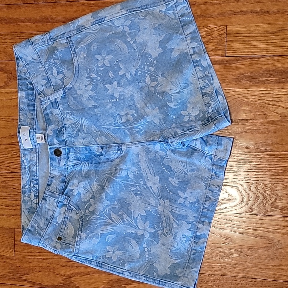 Per Se Women's Short